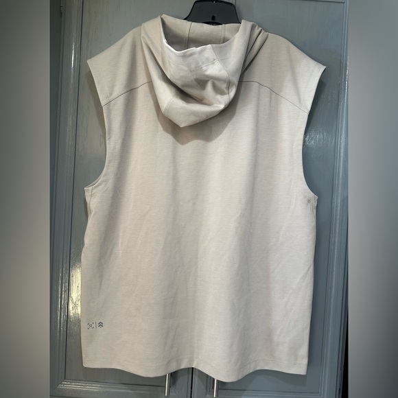 Lululemon Early Up Sleeveless Hoodie *lululemon X Barrys Size XL - Picture 4 of 8